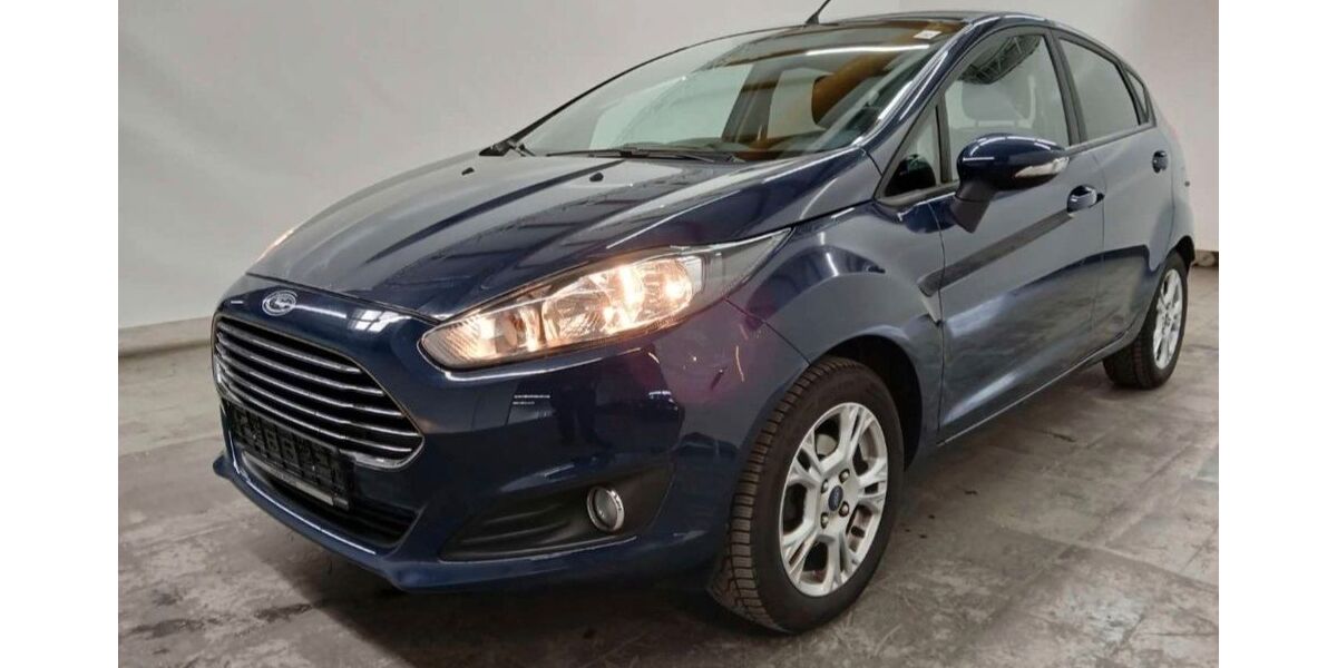 Ford Fiesta 104.530 km 4.900 &euro; Hamm 59067