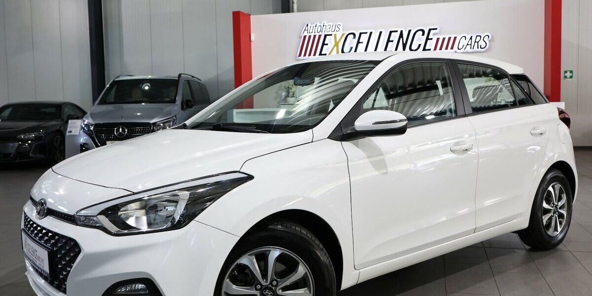 Hyundai i20 1.2 ACTIVE WHITE / 4-TÜR, TEMPOMAT, SHZ, PDC 87.000 km 10.444 &euro; Hamm 59077