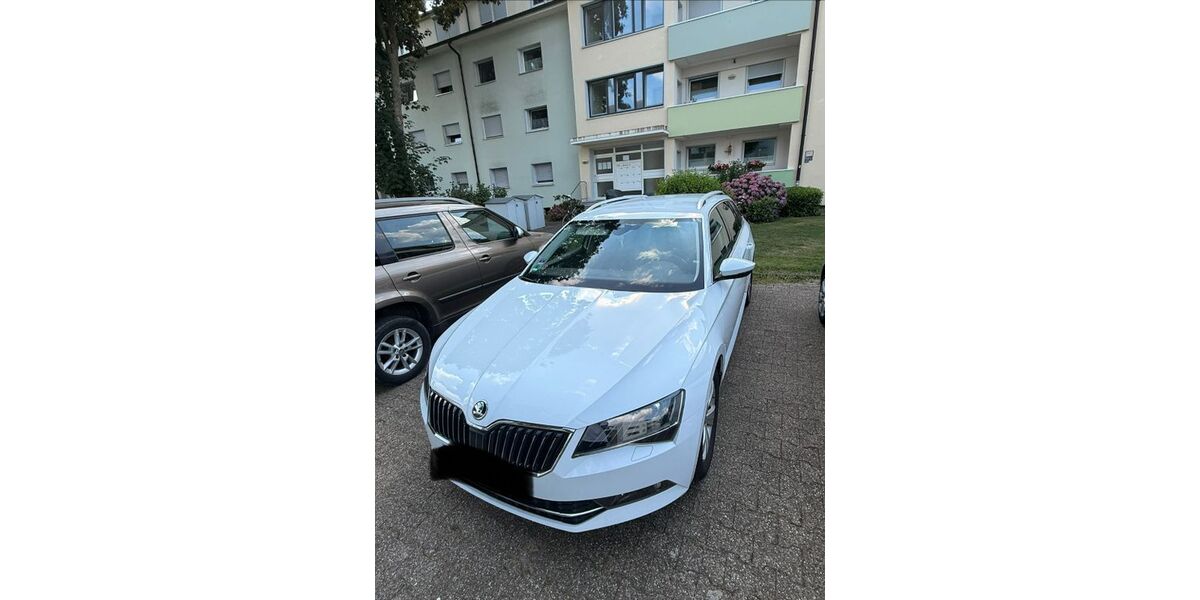 Skoda Superb 100.000 km 18.600 &euro; Lünen 44532