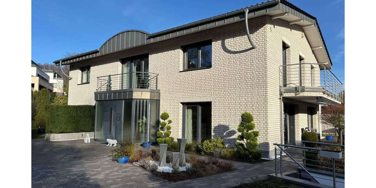 Einfamilienhaus Iserlohn - 7 Zimmer, 310 m&sup2;, 1.090.000&euro; | Angebot:27306261