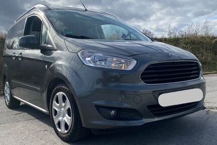 Ford Tourneo Courier 83.000 km 9.100 &euro; Dortmund 44309