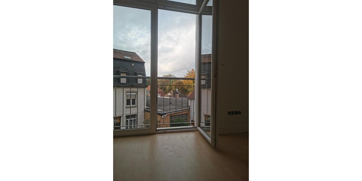 Etagenwohnung Iserlohn - 5 Zimmer, 160 m&sup2;, 990&euro; | Angebot:25852011