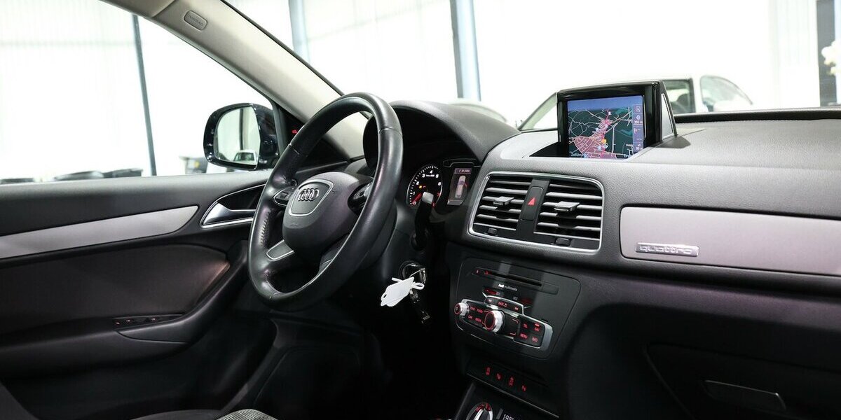Audi Q3 2.0 TFSI QUATTRO SPORT / NAVI+KAMERA / ALLRAD 97.000 km 14.533 &euro; Hamm 59077