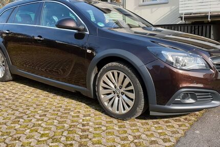 Opel Insignia 164.000 km 7.600 &euro; Welver 59514