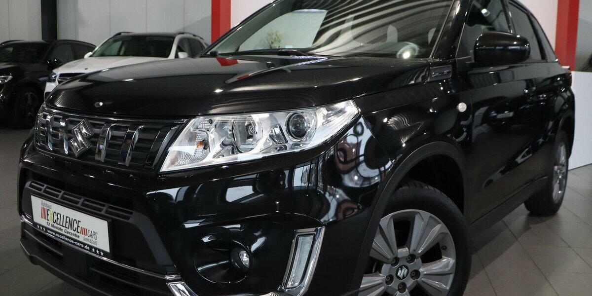 Suzuki Vitara 1.0 CLUB / NAVI+KAMERA, KLIMAAUTOMATIK 62.000 km 12.991 &euro; Hamm 59077
