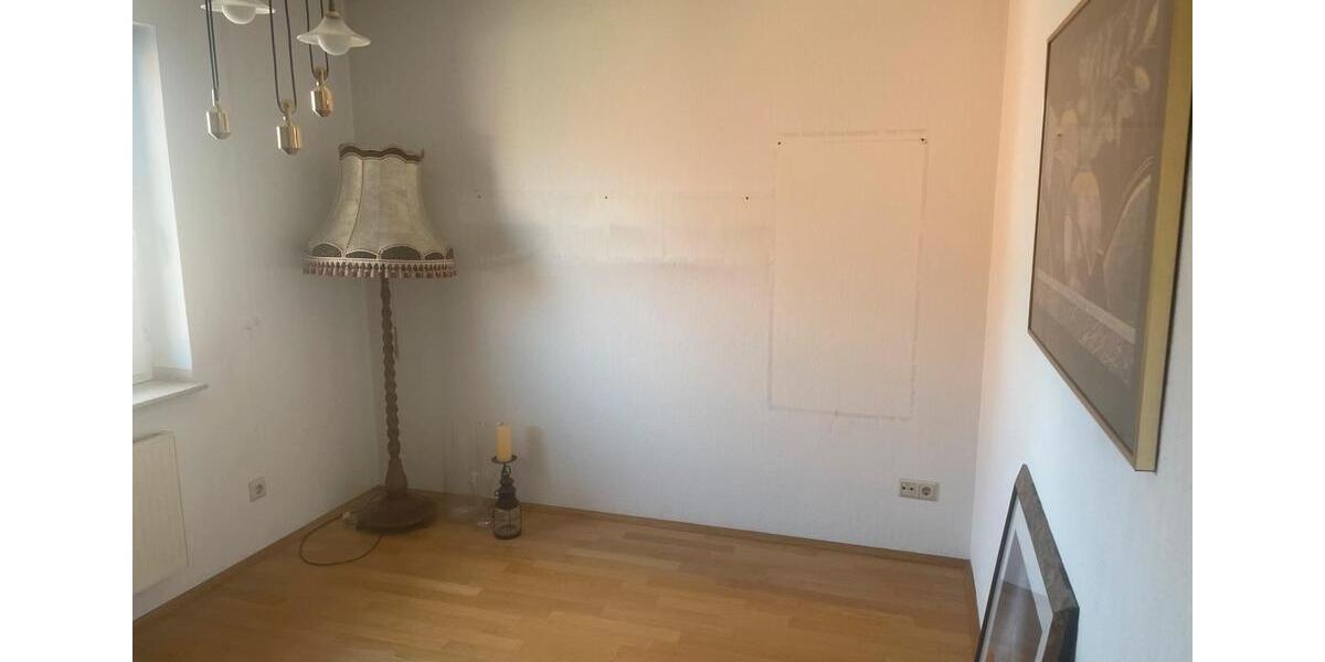 Etagenwohnung Lünen Alstedde - 3.5 Zimmer, 98 m&sup2;, 1.070&euro; | Angebot:25308401