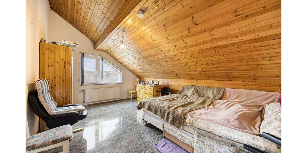 Etagenwohnung Castrop-Rauxel Frohlinde - 5 Zimmer, 176 m&sup2;, 340.000&euro; | Angebot:25680060