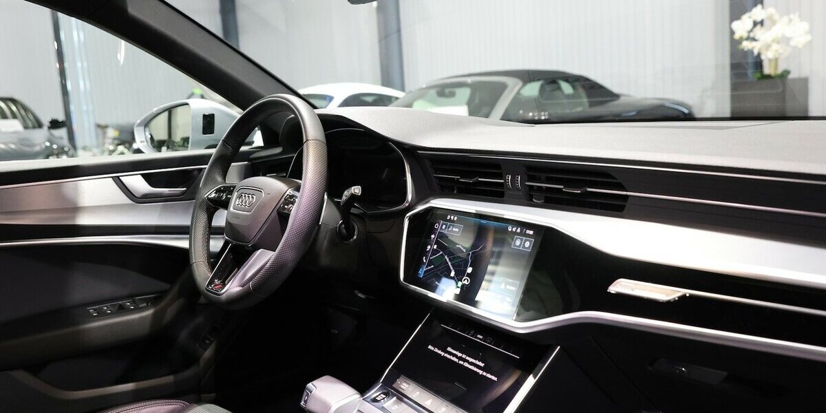 Audi A6 Avant 40 TDI S-LINE BLACK / PANORAMA, LED, VC 30.000 km 43.111 &euro; Hamm 59077