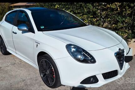 Alfa Romeo Giulietta 163.000 km 8.600 &euro; Castrop Rauxel 44575