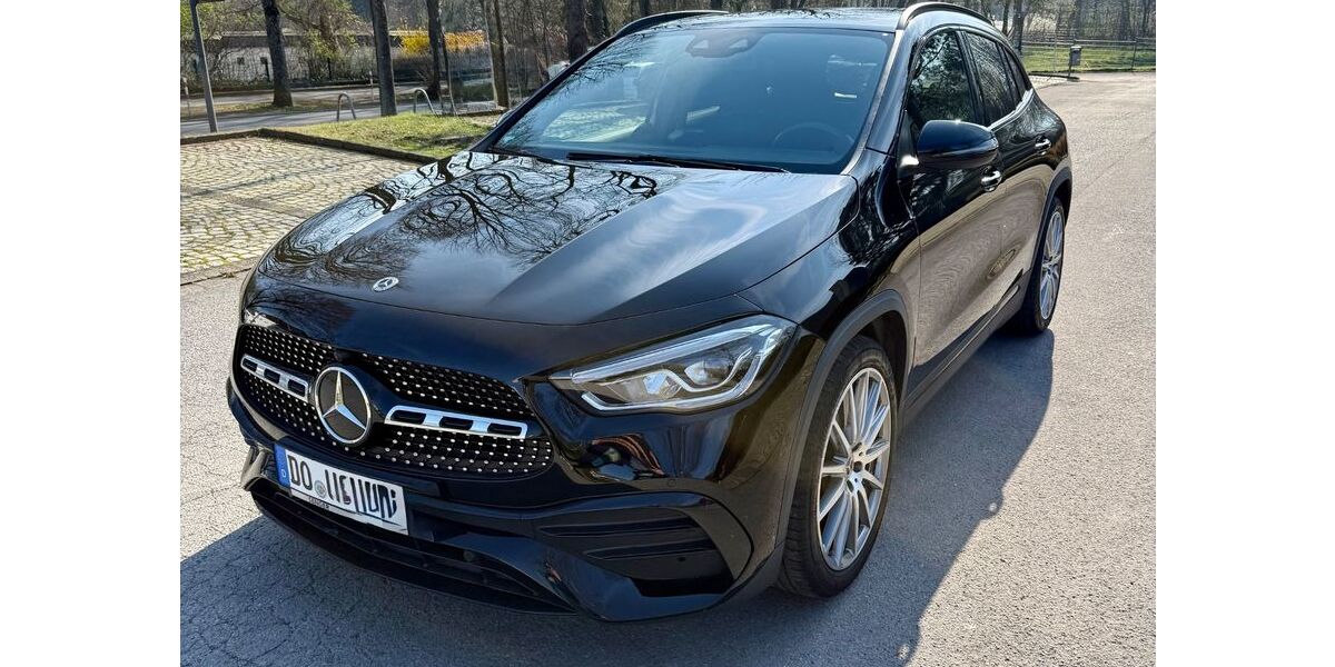 Mercedes-Benz GLA 200 55.500 km 31.990 &euro; Dortmund 44388
