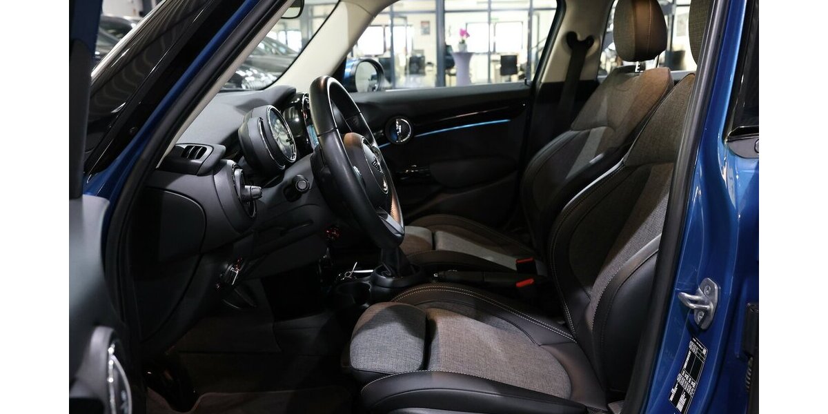 Mini ONE CLASSIC-TRIM / LED / LEDER / NAVI+APPLE 60.000 km 18.111 &euro; Hamm 59077