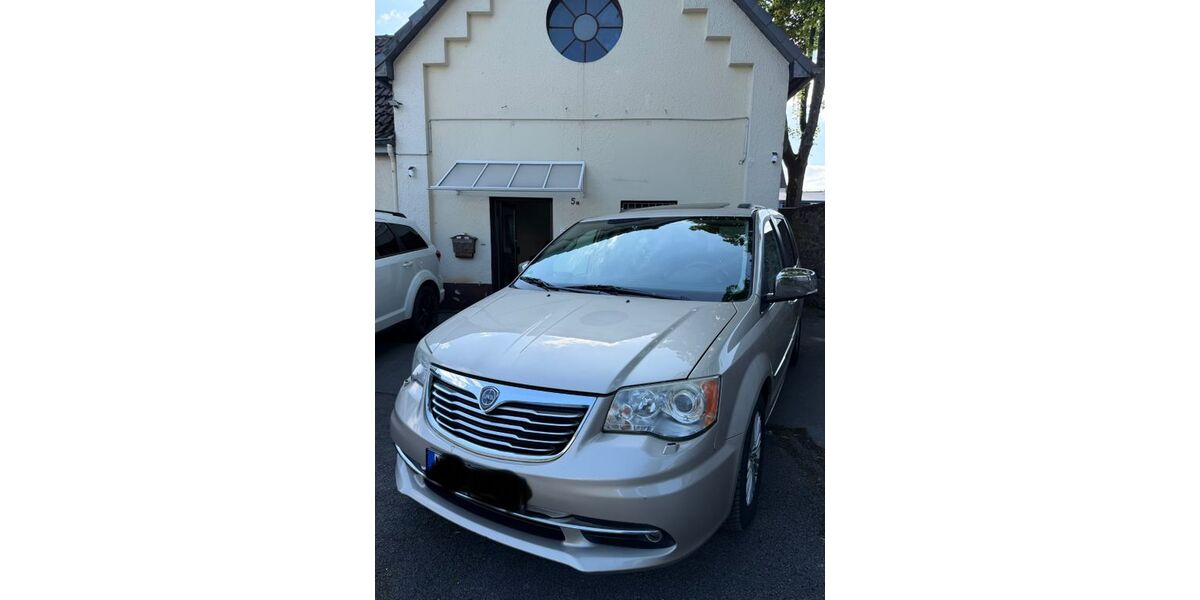 Lancia Voyager 179.000 km 9.870 &euro; Hemer 58675