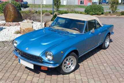 Fiat 124 Spider 110.800 km 18.000 &euro; Hamm 59077
