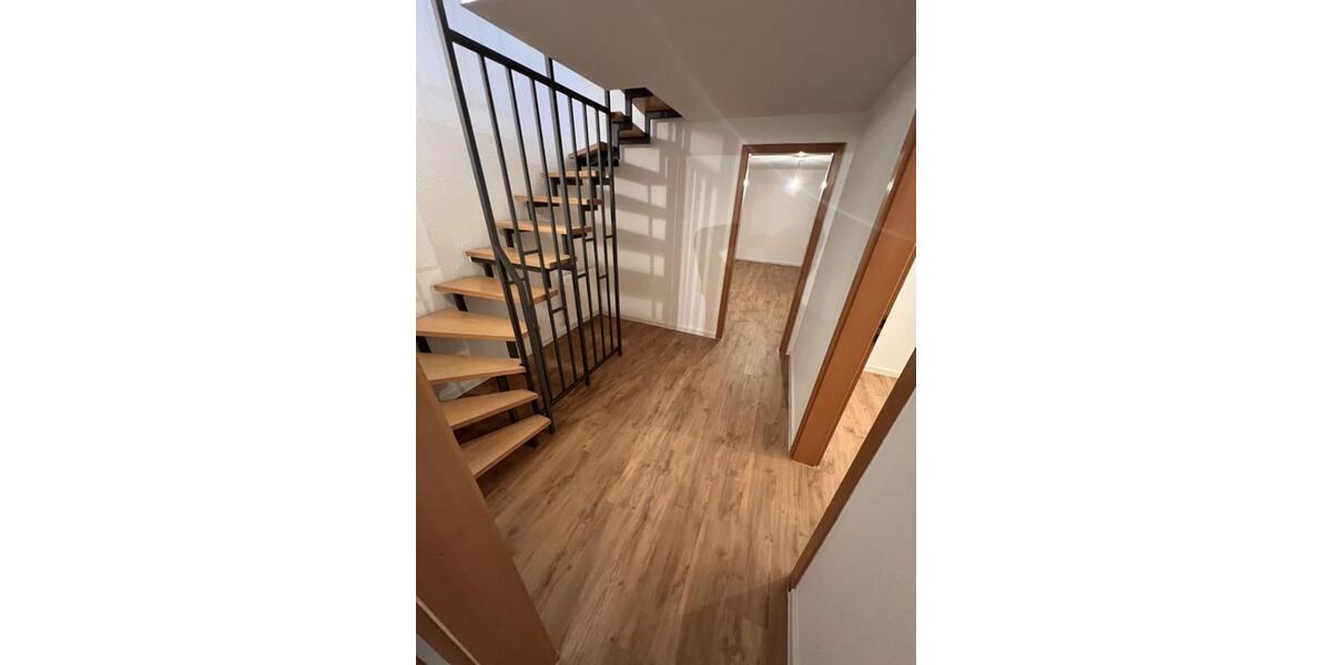 Doppelhaushälfte Dortmund Hombruch - 5 Zimmer, 185 m&sup2;, 2.500&euro; | Angebot:25245632