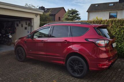 Ford Kuga 70.500 km 14.555 &euro; Castrop-Rauxel 44577