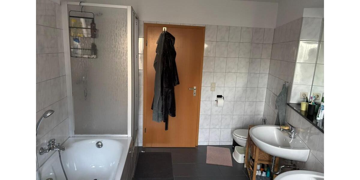 Etagenwohnung Witten - 2 Zimmer, 72 m&sup2;, 700&euro; | Angebot:25394238