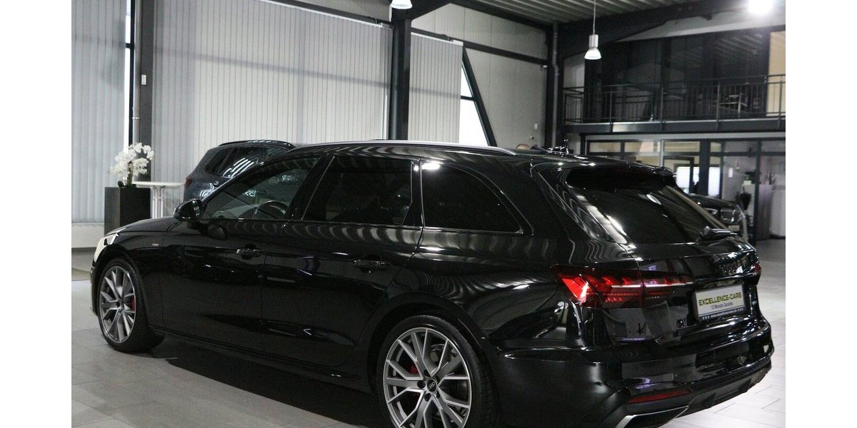 Audi A4 Avant 40 TDI Q S-LINE-COMPETITION-PLUS BLACK 125.000 km 28.333 &euro; Hamm 59077