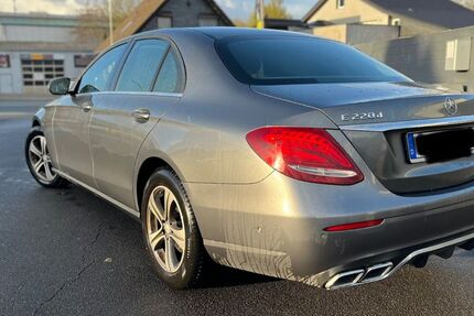 Mercedes-Benz E 220 199.000 km 20.000 &euro; Castrop Rauxel 44579