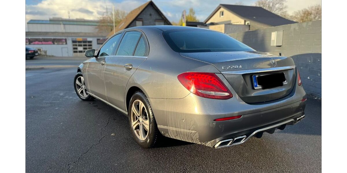 Mercedes-Benz E 220 199.000 km 20.000 &euro; Castrop Rauxel 44579