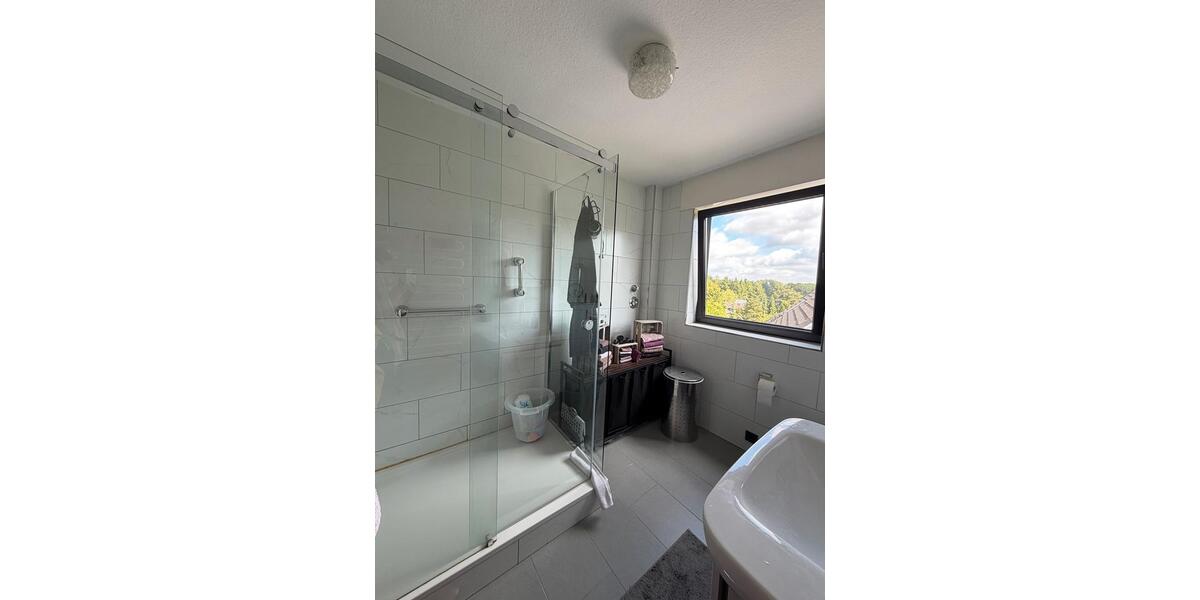 Dachgeschoßwohnung Dortmund Hombruch - 3.5 Zimmer, 150 m&sup2;, 1.800&euro; | Angebot:26665401