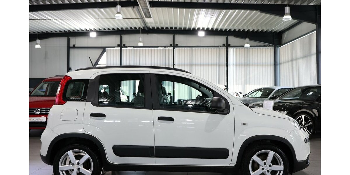 Fiat Panda 1.0 Mild-Hybrid CITY LIFE WHITE / SHZ, PDC 32.000 km 10.444 &euro; Hamm 59077
