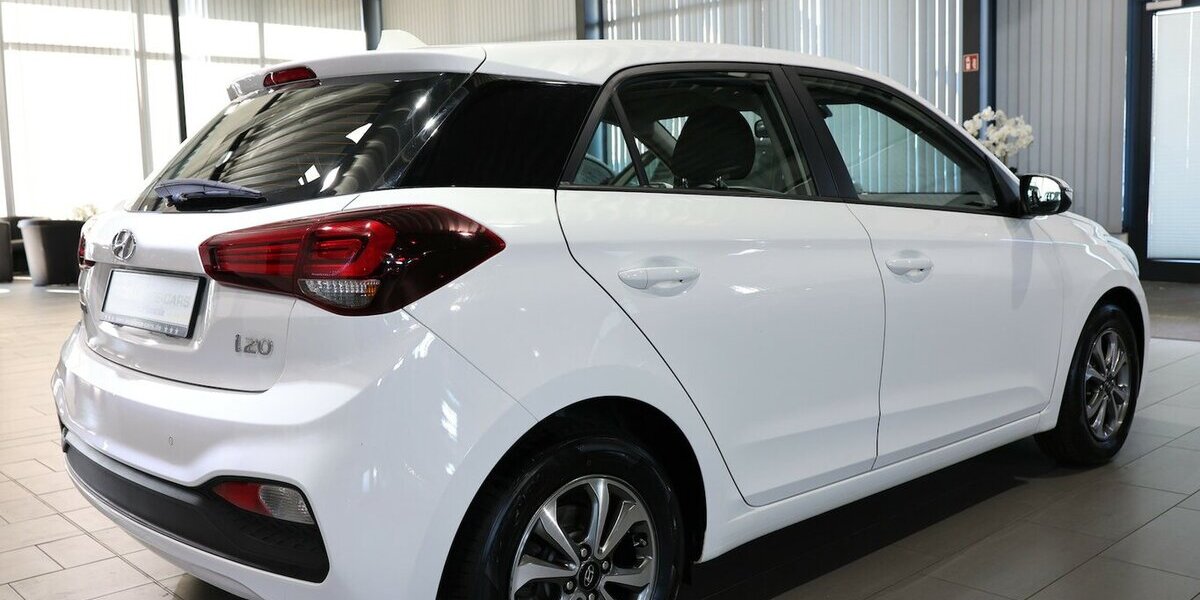Hyundai i20 1.2 ACTIVE WHITE / 4-TÜR, TEMPOMAT, SHZ, PDC 87.000 km 10.444 &euro; Hamm 59077