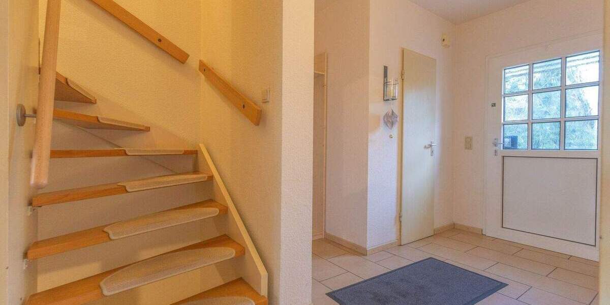 Reihenmittelhaus Menden Mitte - 4 Zimmer, 103 m&sup2;, 255.000&euro; | Angebot:25927269