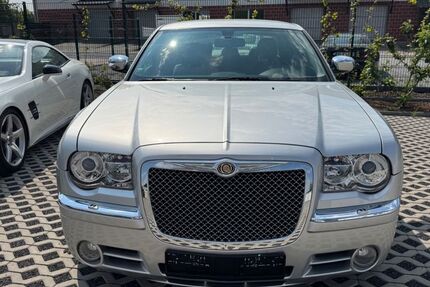 Chrysler 300C 43.821 km 15.900 &euro; Unna 59425