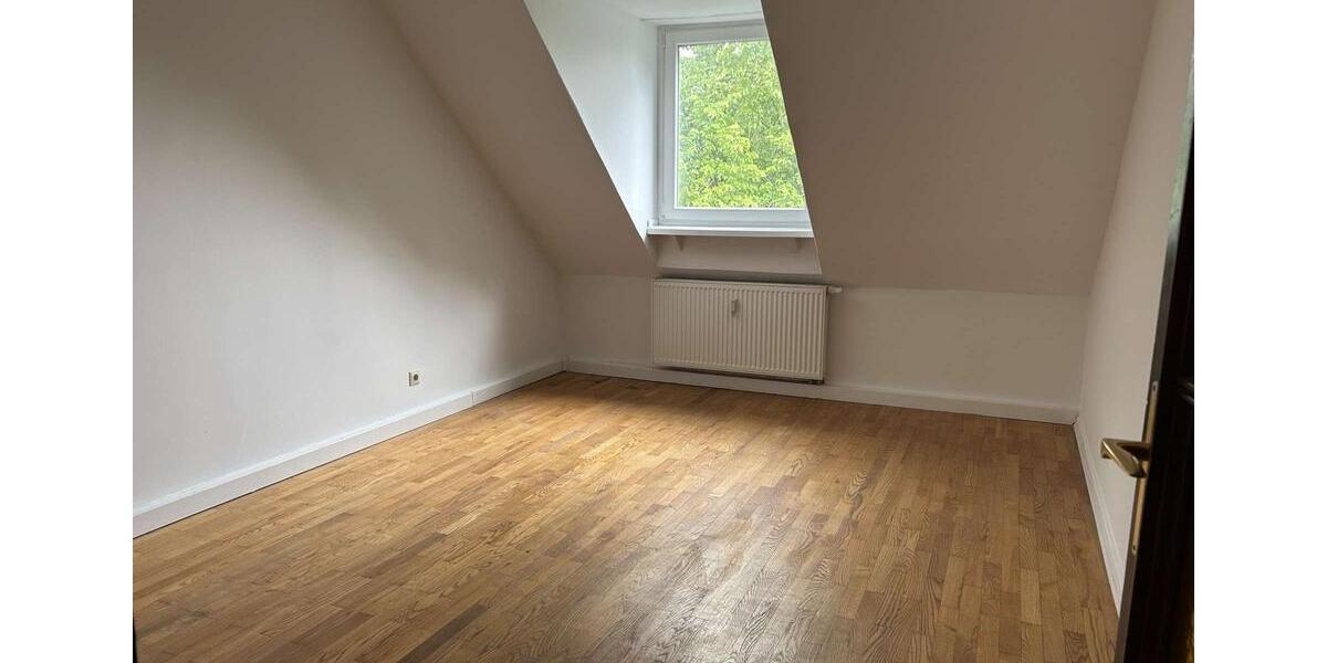 Dachgeschoßwohnung Dortmund Gartenstadt - 3 Zimmer, 63 m&sup2;, 500&euro; | Angebot:25542426
