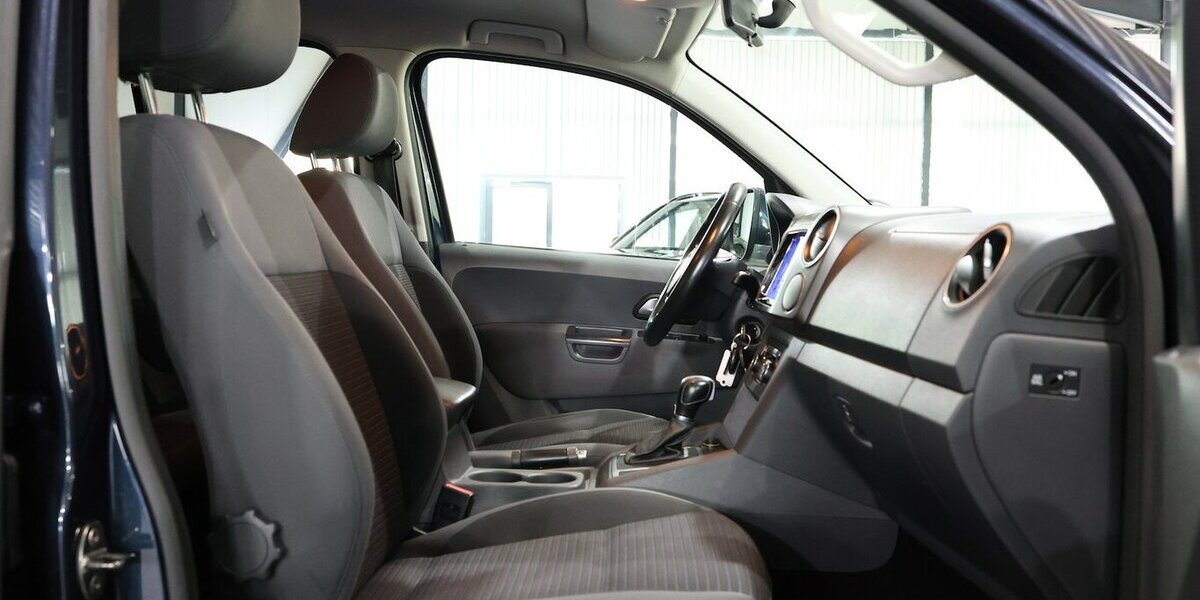 VW Amarok 2.0 TDI DSG HIGHLINE DC 4M / XENON, AHK 177.000 km 19.999 &euro; Hamm 59077