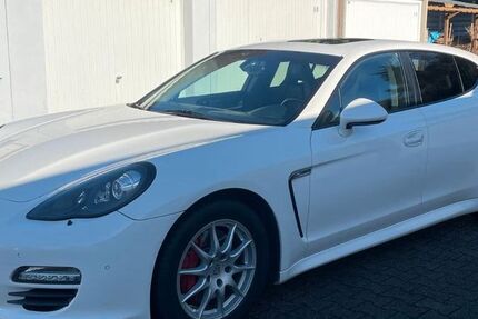 Porsche Panamera 127.328 km 26.650 &euro; Lünen 44532