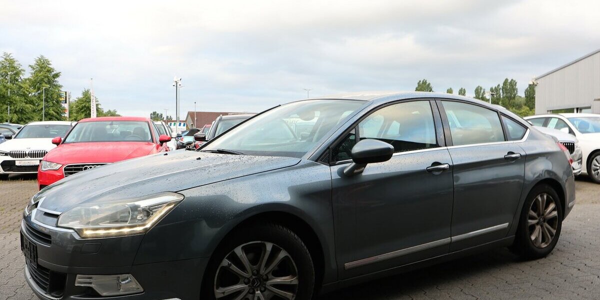 Citroen C5 2.0 HDI EXCLUSIVE / LEDER / NAVI+ 180.000 km 2.902 &euro; Hamm 59077