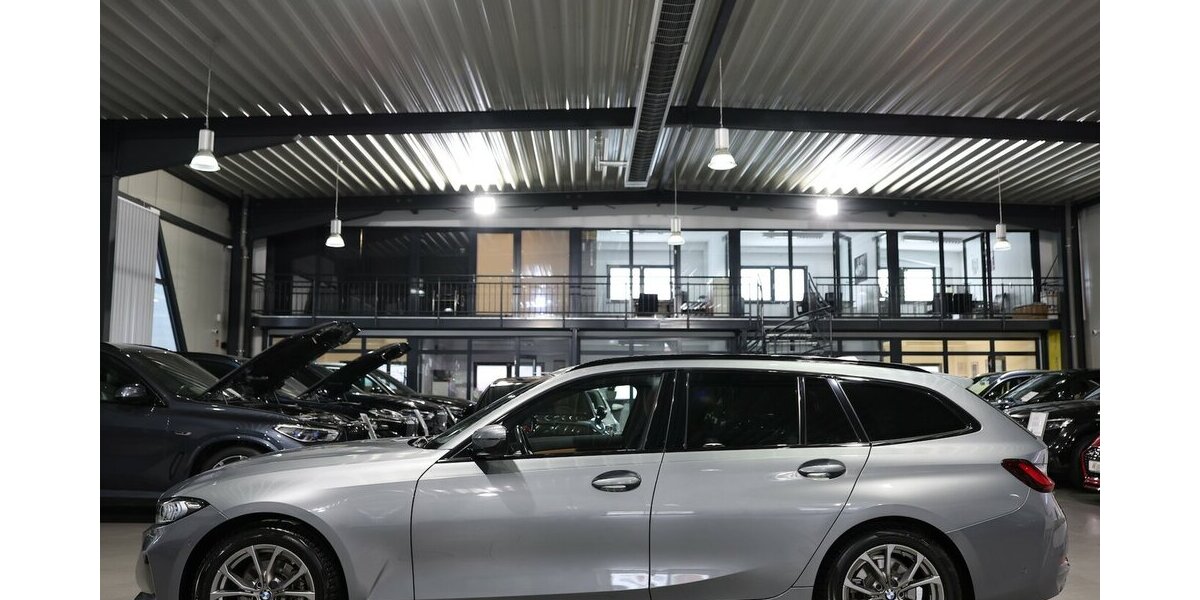 BMW 318d A Touring BUSINESS FACE-LIFT GREY & BROWN 109.000 km 26.333 &euro; Hamm 59077