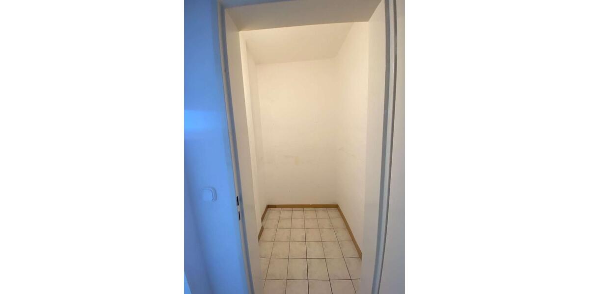 Dachgeschoßwohnung Dortmund Brackel - 2 Zimmer, 68 m&sup2;, 495&euro; | Angebot:25500376