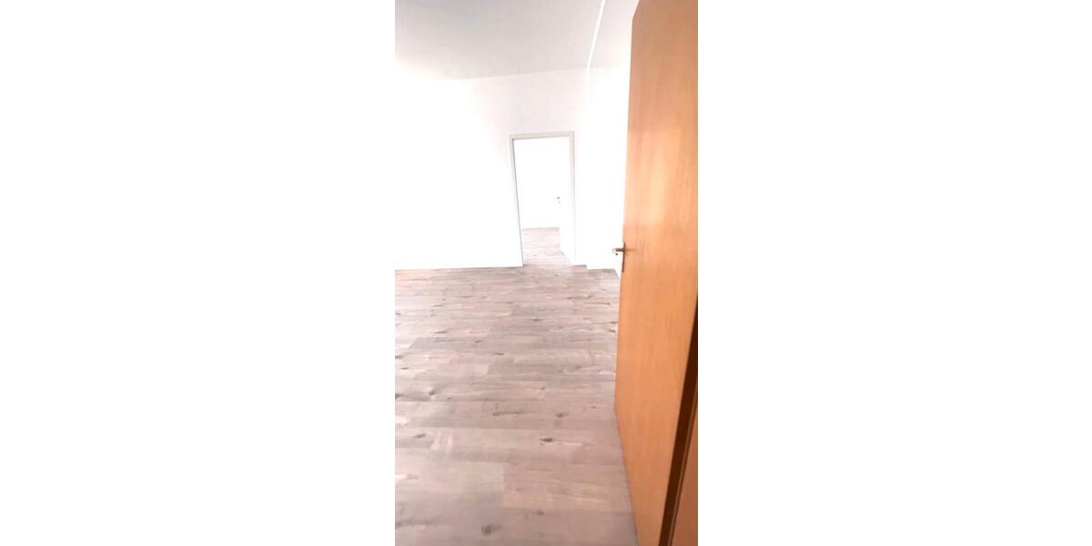 Etagenwohnung Dortmund Hombruch - 4 Zimmer, 110 m&sup2;, 900&euro; | Angebot:25660343