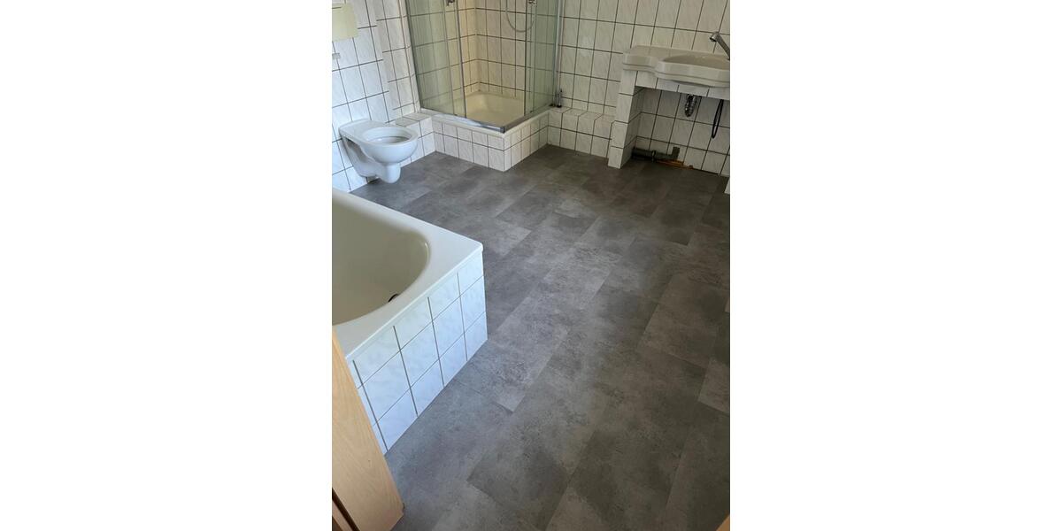 Etagenwohnung Dortmund Hombruch - 2.5 Zimmer, 109 m&sup2;, 630&euro; | Angebot:25612892