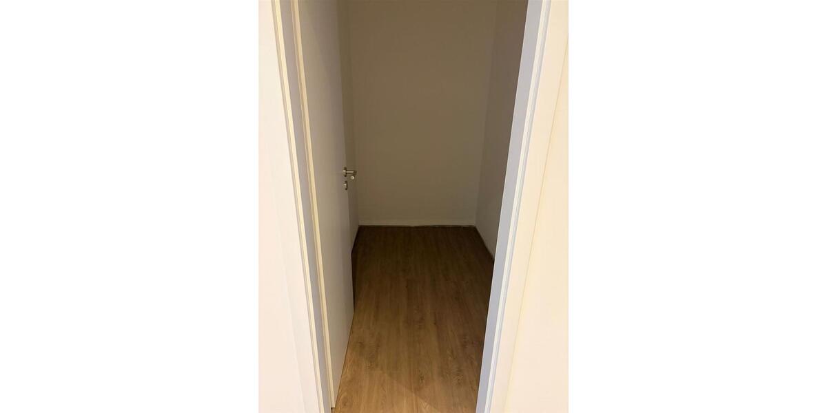Etagenwohnung Lünen - 2 Zimmer, 77 m&sup2;, 710&euro; | Angebot:24947550