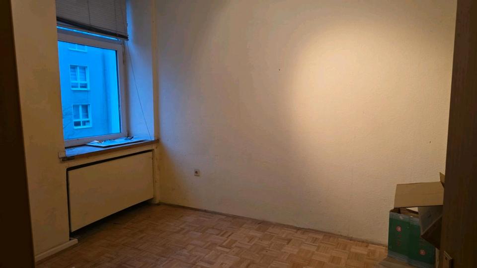 Etagenwohnung Dortmund Innenstadt Nord - 4 Zimmer, 80 m&sup2;, 150.000&euro; | Angebot:24846894