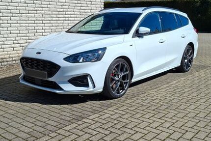 Ford Focus 147.000 km 11.999 &euro; Holzwickede 59439