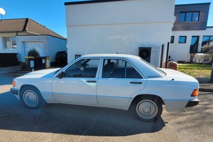 Mercedes-Benz 190 135.000 km 6.490 &euro; Dortmund 44309