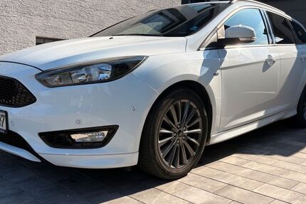 Ford Focus 166.500 km 7.250 &euro; Hamm 59067