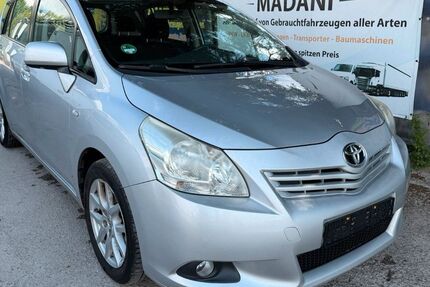 Toyota Verso 187.500 km 4.450 &euro; Dortmund 44147