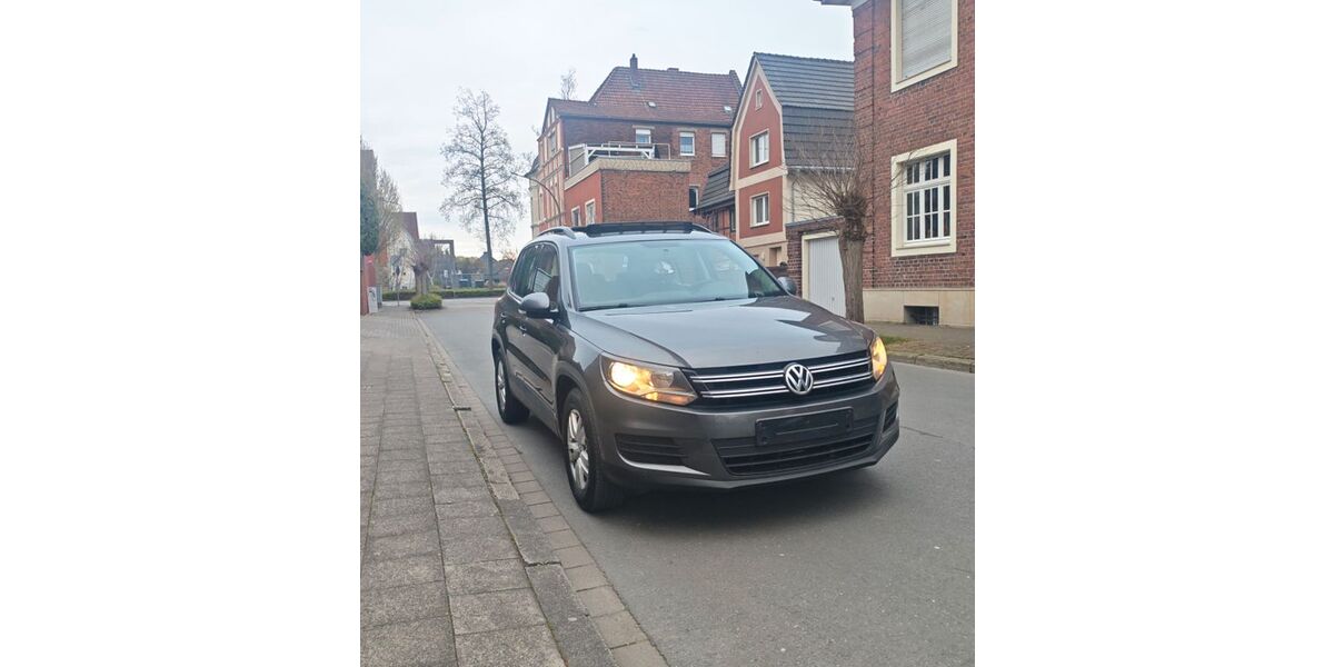 VW Tiguan 169.950 km 8.950 &euro; Ahlen 59227