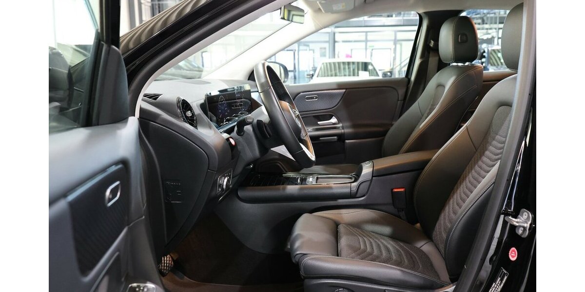 Mercedes-Benz GLA 180 ADVANCED SPORT / LEDER, LED, WIDESCREEN 7.000 km 33.444 &euro; Hamm 59077