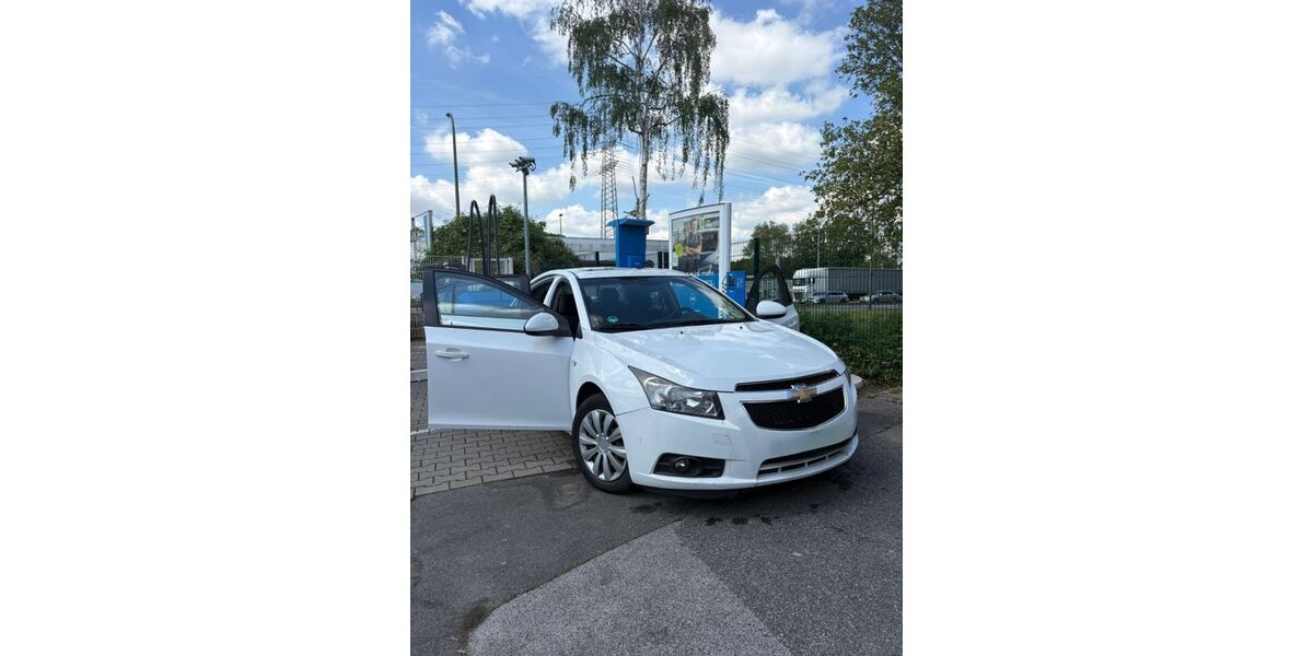Chevrolet Cruze 207.000 km 3.000 &euro; Dortmund 44145
