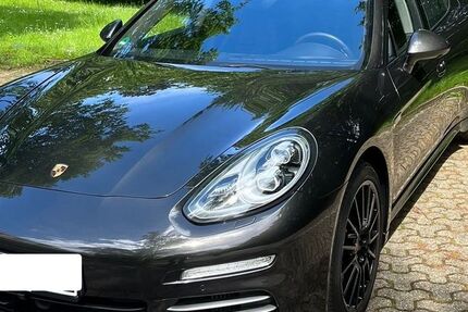 Porsche Panamera 69.300 km 48.990 &euro; Dortmund 44229