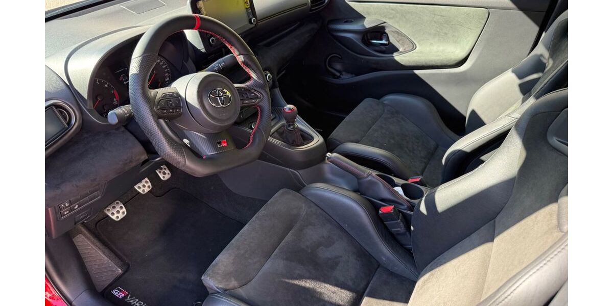 Toyota Yaris 9.000 km 44.400 &euro; Bergkamen 59192