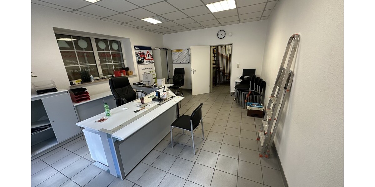 Attraktive Fahrschulfläche in Top-Lage von Dortmund-Brackel - Gewerbeobjekt Dortmund / Brackel Brackel | Angebot:26057671