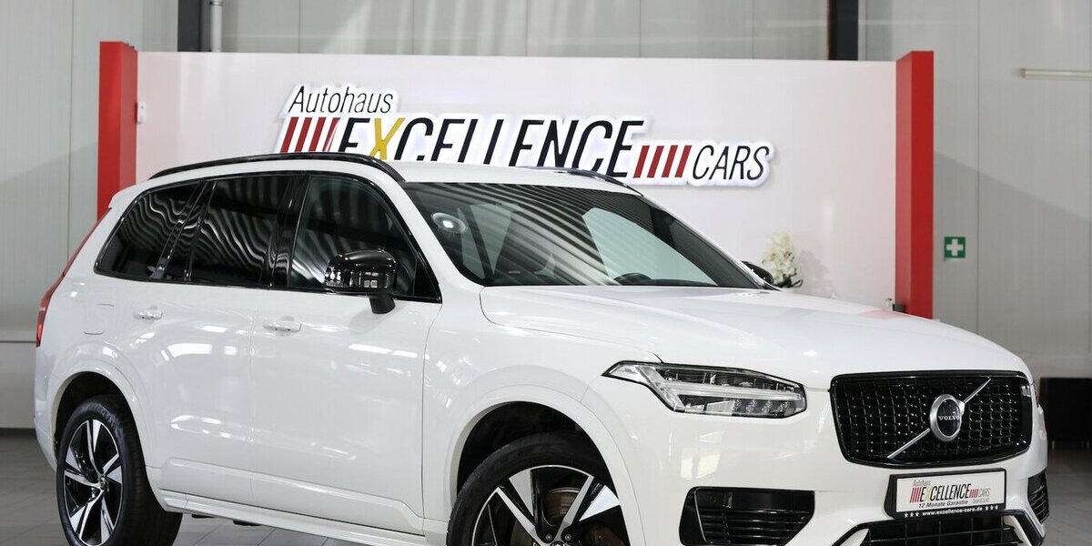 Volvo XC90 RECHARGE P-HEV AWD R-DESIGN SPORT 7-SITZER 137.000 km 37.991 &euro; Hamm 59077