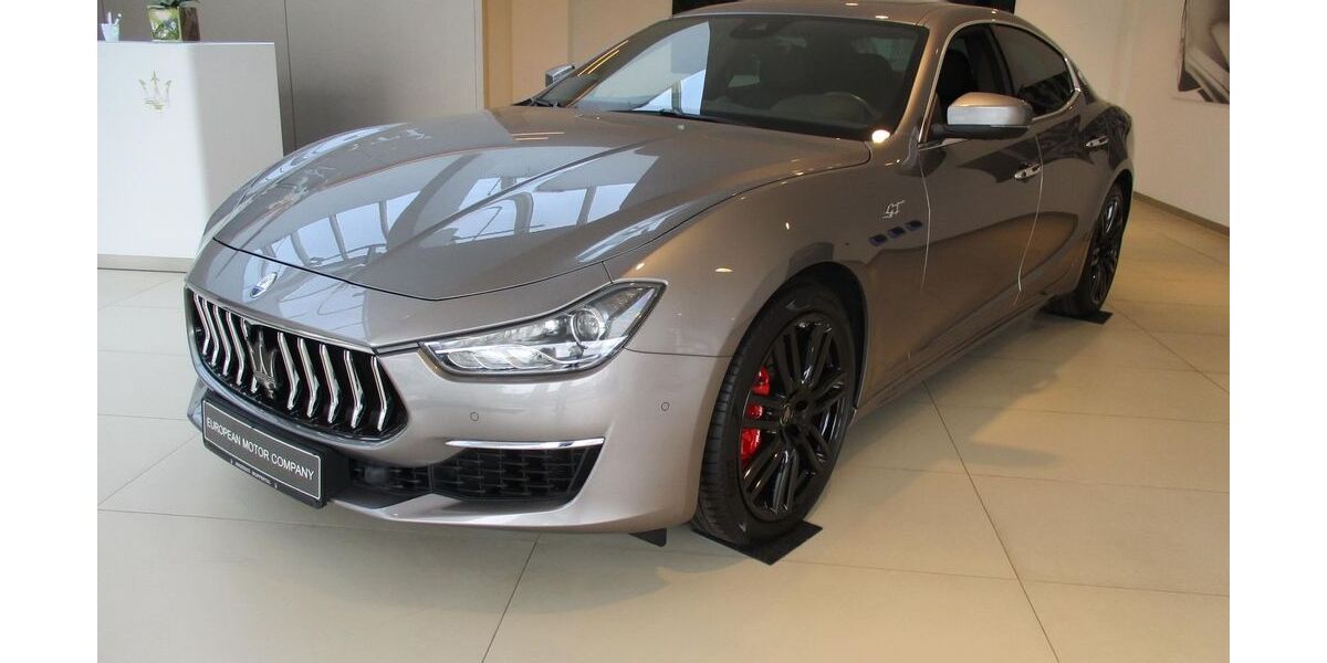 Maserati Ghibli 13.500 km 45.450 &euro; Schwerte 58239